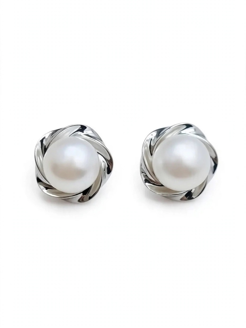 NEW women‘s fashion earrings
